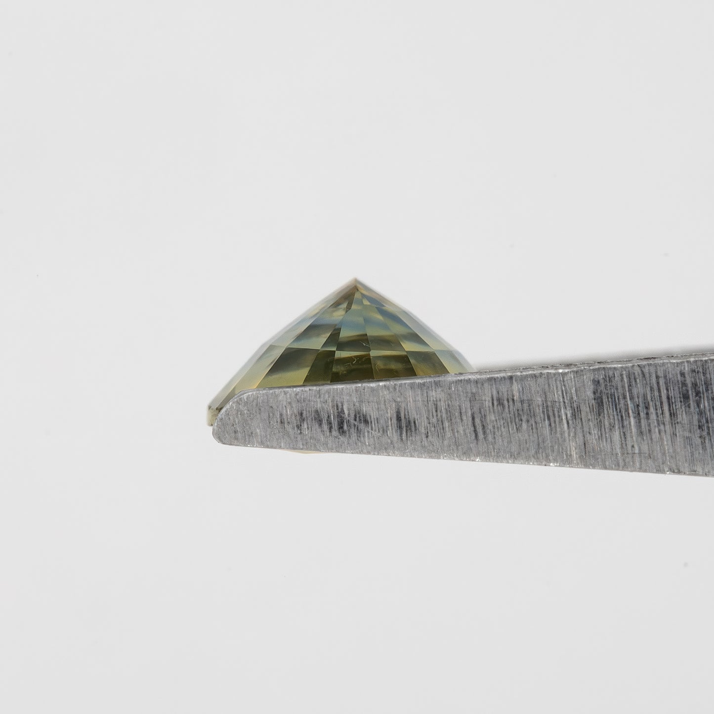 Champagne Yellow and Blue Sapphire | 1.02 Ct Oval Cut Unheated Natural Gemstone | Eye Clean Sapphire for Fine Rings and Designer Jewelry