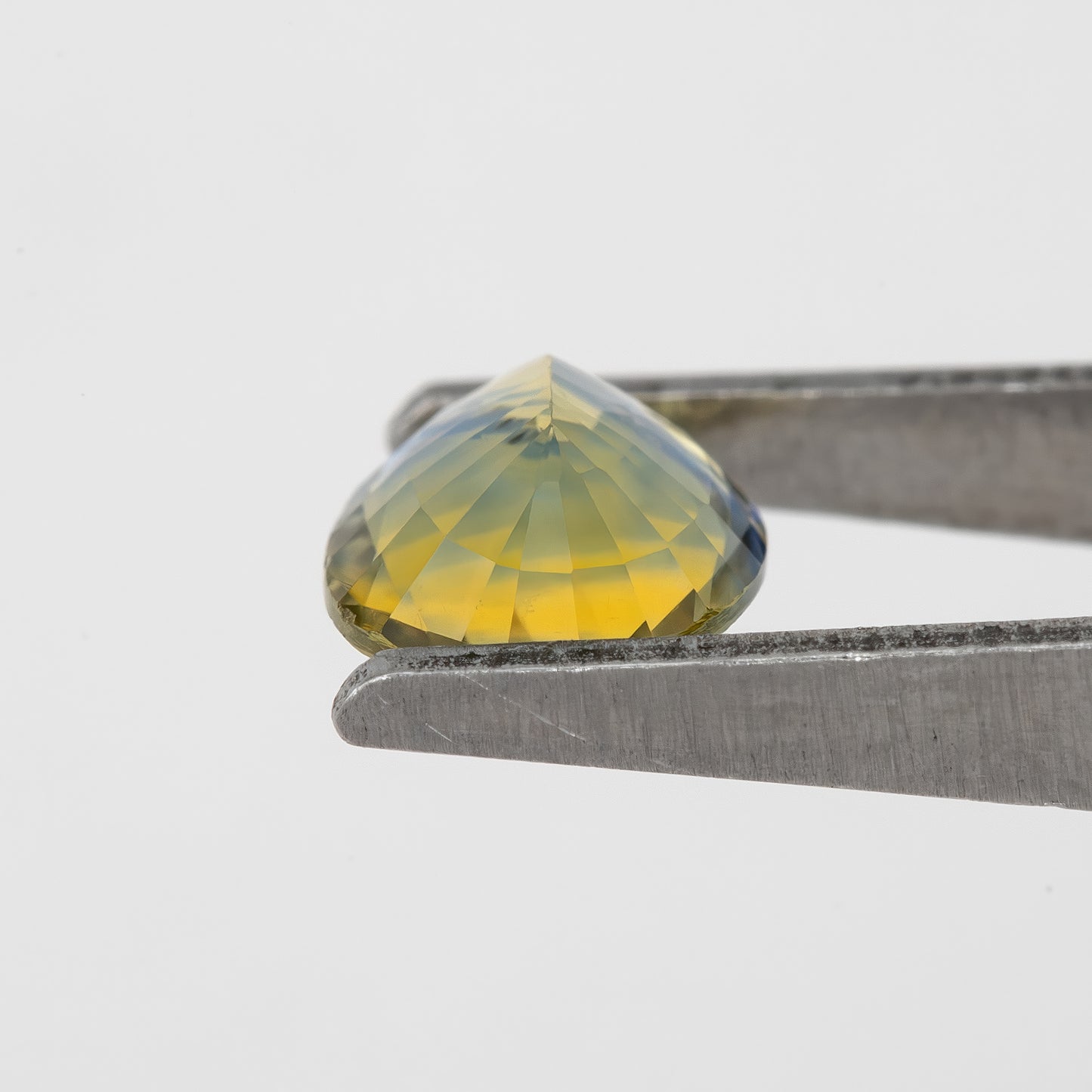 Champagne Yellow and Blue Sapphire | 1.02 Ct Oval Cut Unheated Natural Gemstone | Eye Clean Sapphire for Fine Rings and Designer Jewelry