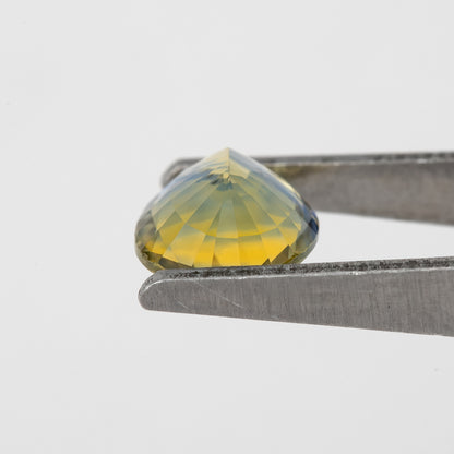 Champagne Yellow and Blue Sapphire | 1.02 Ct Oval Cut Unheated Natural Gemstone | Eye Clean Sapphire for Fine Rings and Designer Jewelry