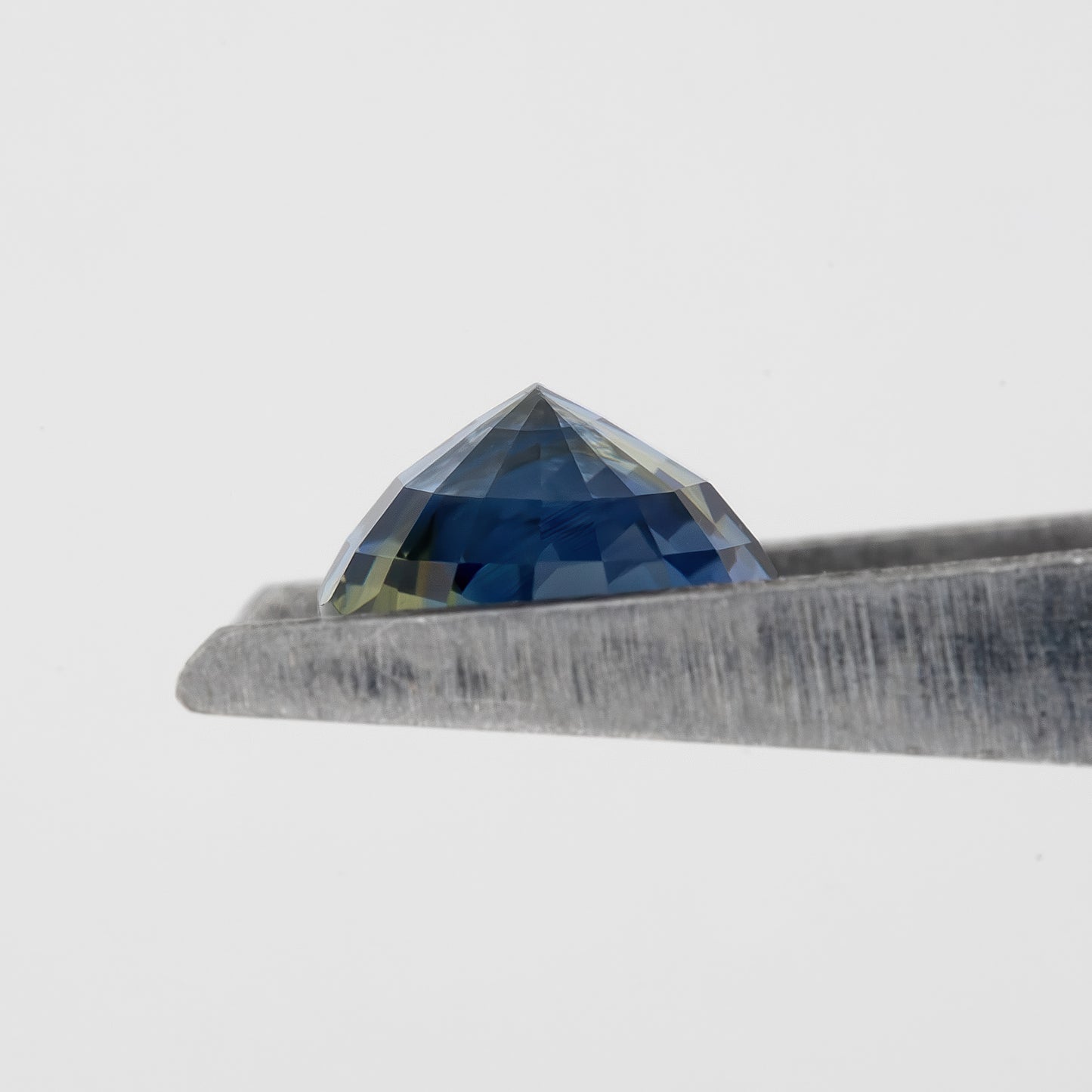 Blue Champagne Bicolor Sapphire | 1.40 Ct Natural Oval Cut Untreated Gem | Eye Clean Stone for Rings & Fine Jewelry
