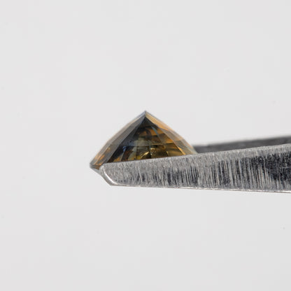 Golden Midnight Bicolor Sapphire | 0.96 Ct Natural Unheated Oval Cut | Eye Clean Loose Gemstone for Fine Custom Jewelry
