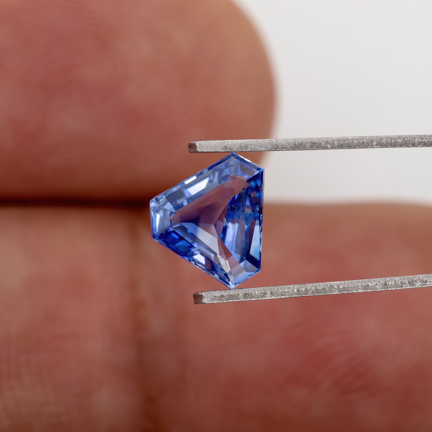 Violetish Royal Blue 1.28 Ct Sapphire | Unheated Geometric Natural Gemstone | Unique Fancy Cut for Modern Rings & Fine Jewelry
