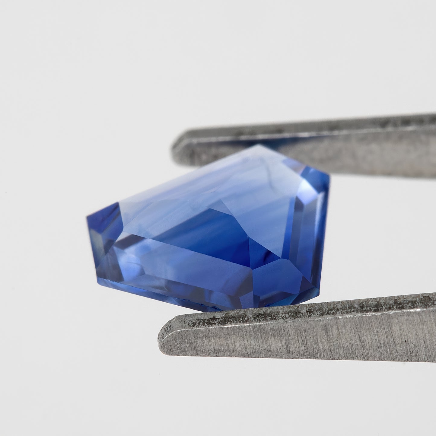 Deep Violet Blue 1.28 Ct Sapphire | Untreated Geometric Natural Gemstone | Fancy Cut for Contemporary Rings & Custom Fine Jewelry