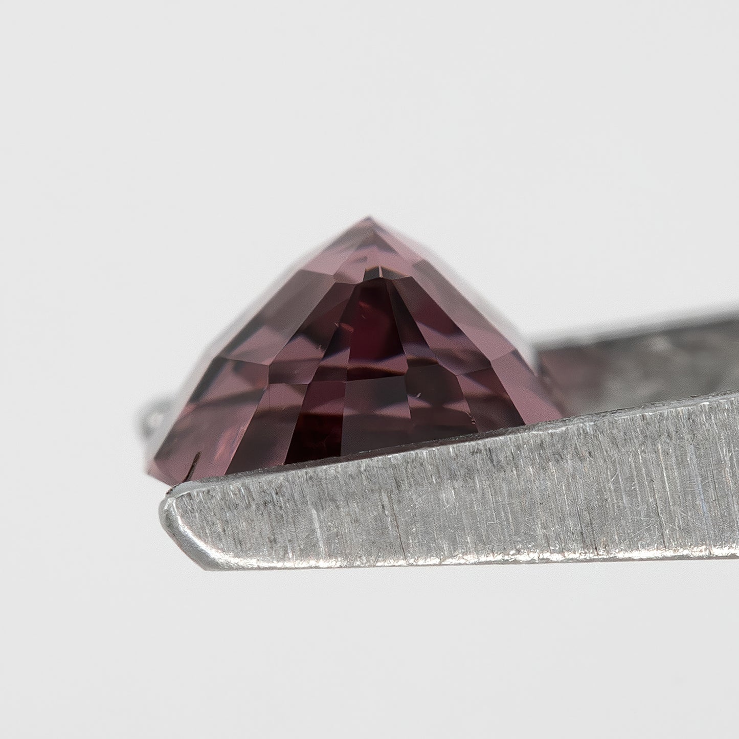 Purplish Pink 1.05 Ct Oval Cut Sapphire | Natural Heated Sapphire Gem | Unique Gem for Bold Engagement Rings & Fine Jewelry Design