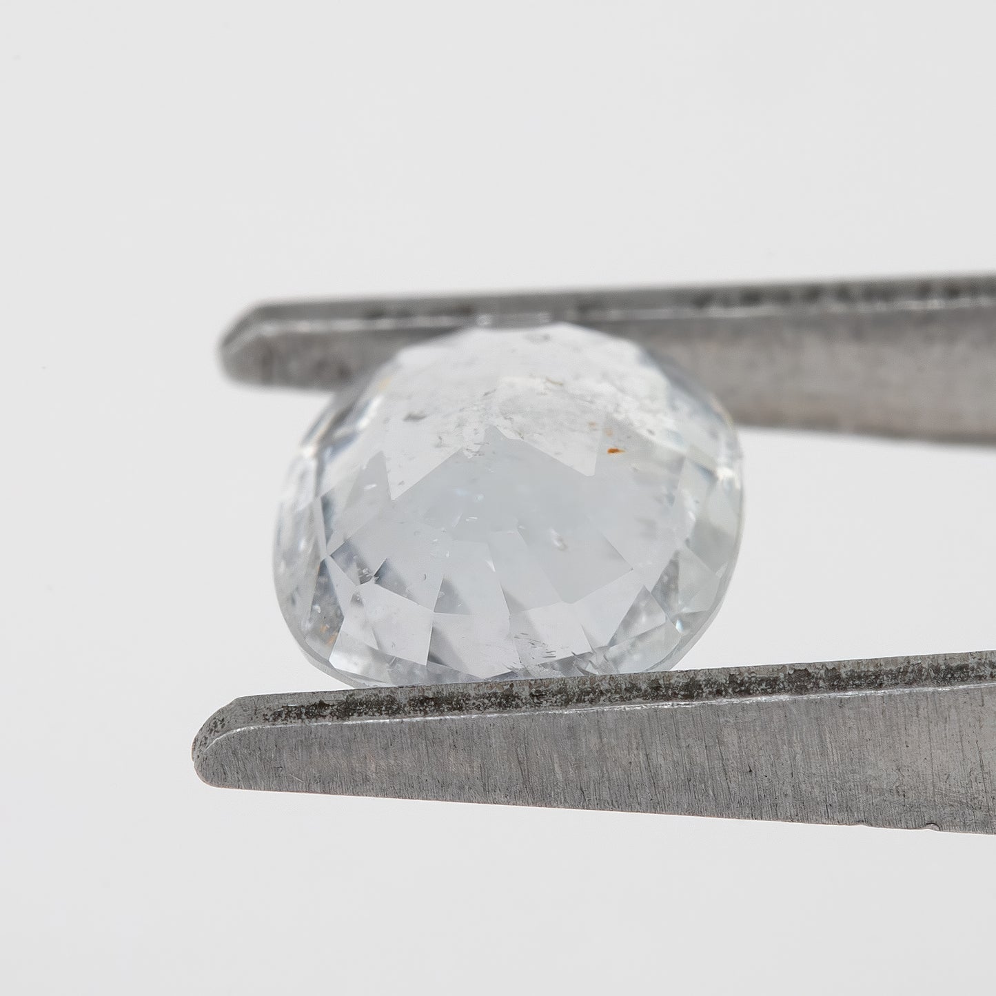 Near Colorless Icy White Sapphire Oval Cut | 1.47ct Heated Natural Gemstone | Loose Stone for Custom Ring | Pendant | Fine Jewelry