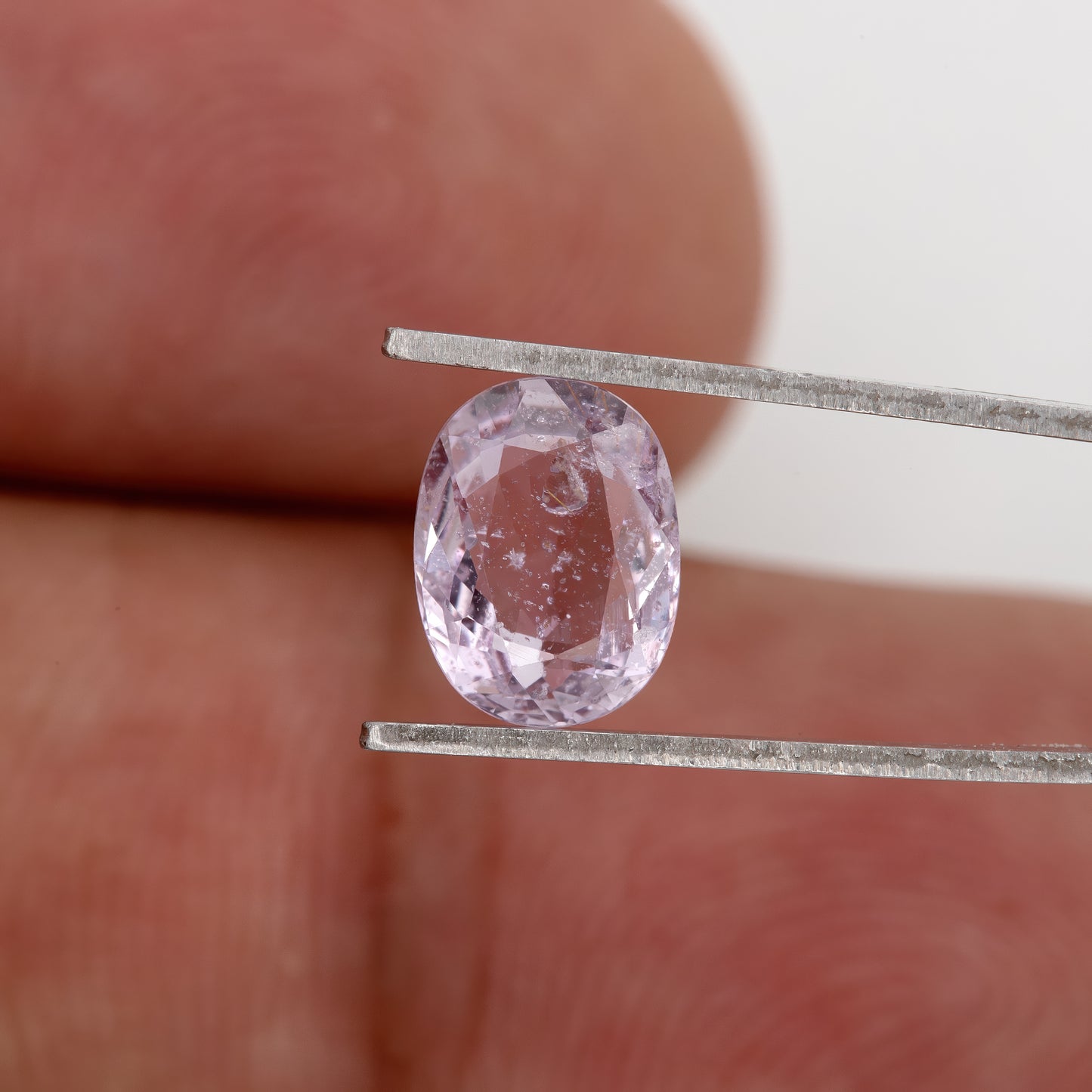 Lavender Pink Sapphire | 1.36 Ct Oval Cut Heated Natural Gemstone | Elegant Pinkish-Lavender Sapphire for Engagement Ring | Statement or Pendant Jewelry Stone