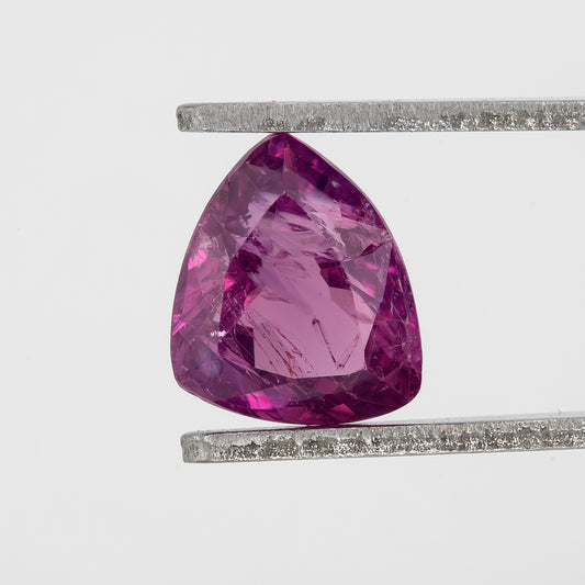 Pinkish Purple | 1.05 Carat Trillion Cut Heated Natural Sapphire for Unique Fine Jewelry and Artisan Designs