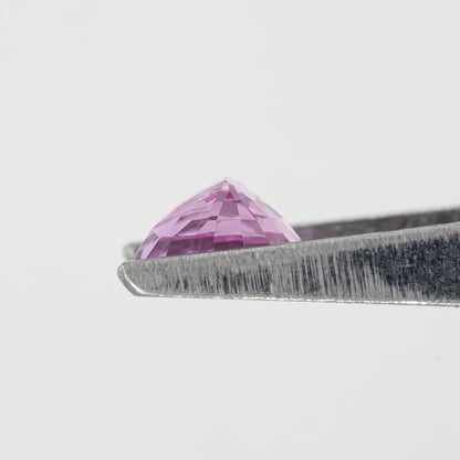 Light Lavender Pink Sapphire | 0.91 Carat Oval Cut Heated Sapphire | Eye-Clean Natural Gemstone for Custom Engagement Rings and Fine Jewelry
