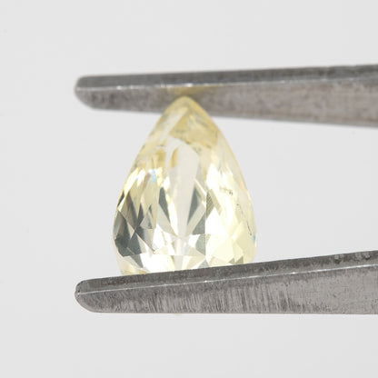 Light Lemon Yellow Sapphire | 1.55 Carat Pear Cut Heated Sapphire | Natural Pastel Yellow Gemstone for Engagement Rings, Pendants & Fine Jewelry
