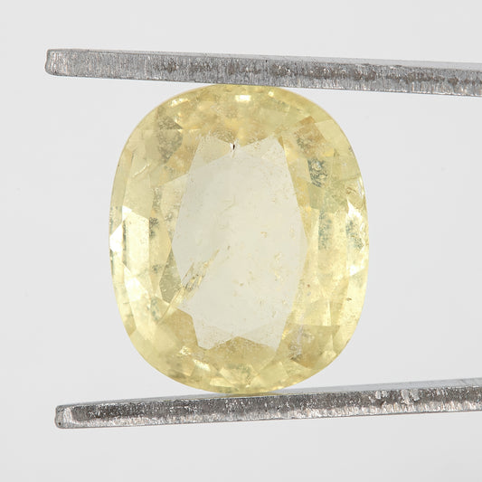 Sunlit Yellow Sapphire | 2.24 Carat Oval Cut Heated Sapphire | Warm Pastel Yellow Gemstone for Engagement Rings, Heirloom Jewelry & Pendants