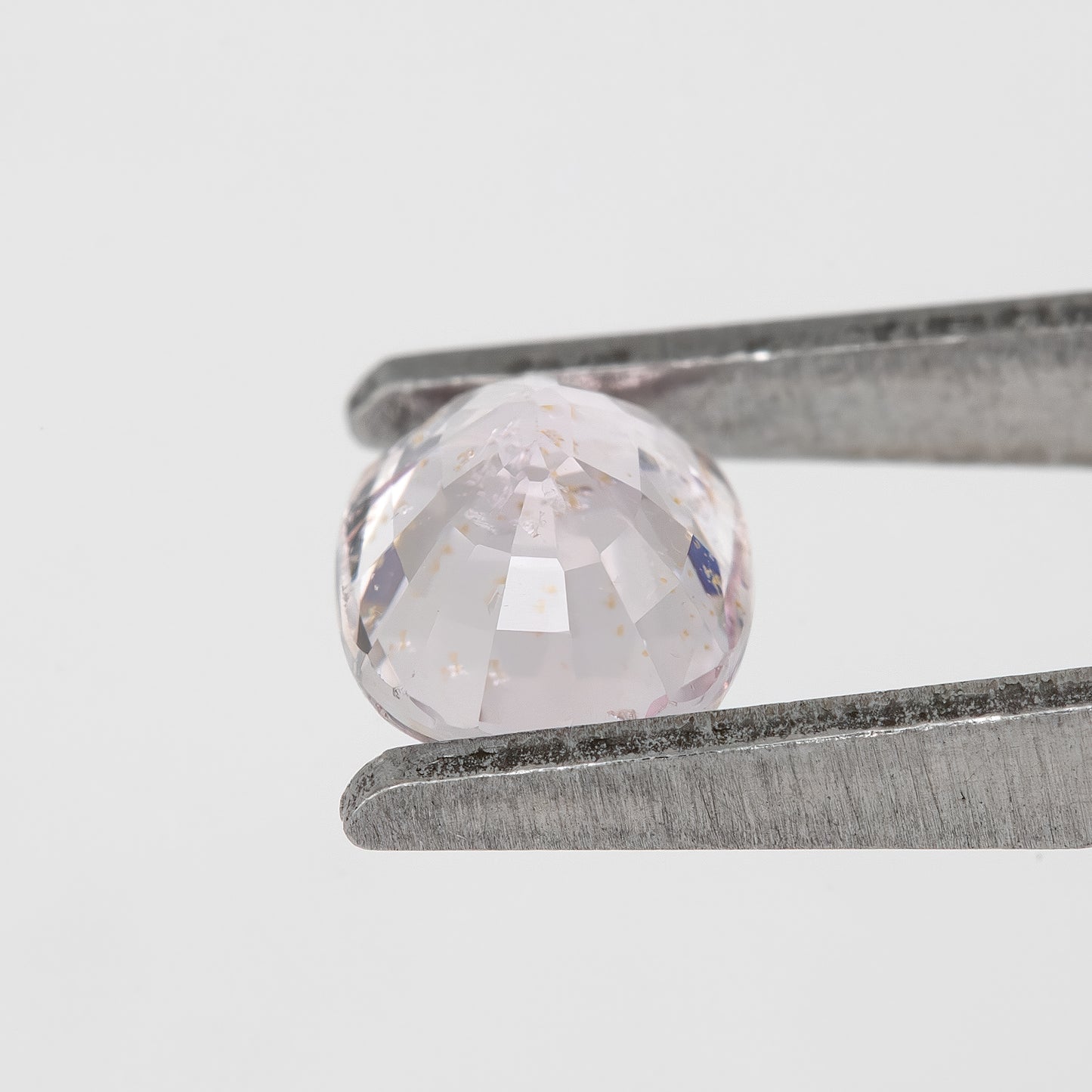 Light Peachy Pink Sapphire | 0.90 Ct Oval Cut Heated Natural Sapphire | Elegant Pink Gemstone for Pendant or Ring | Fine Jewelry Design