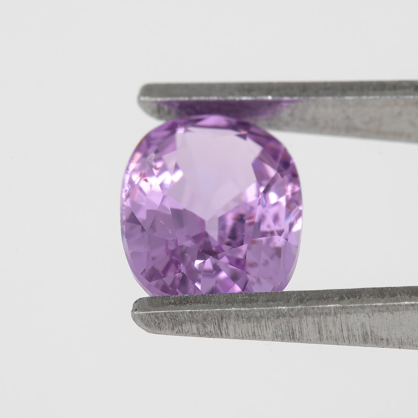 Vivid Orchid Purple Oval Cut Sapphire | 1.47 Ct Heated Natural Sapphire | Bold Gemstone for Engagement Ring or Custom Fine Jewelry