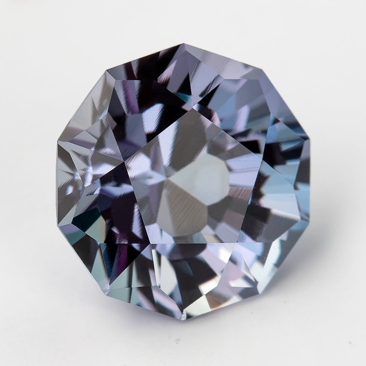 8 mm Sakura Cut Lab-Grown Color-Change Sapphire, GFCO Report, product photograph 5, c view.