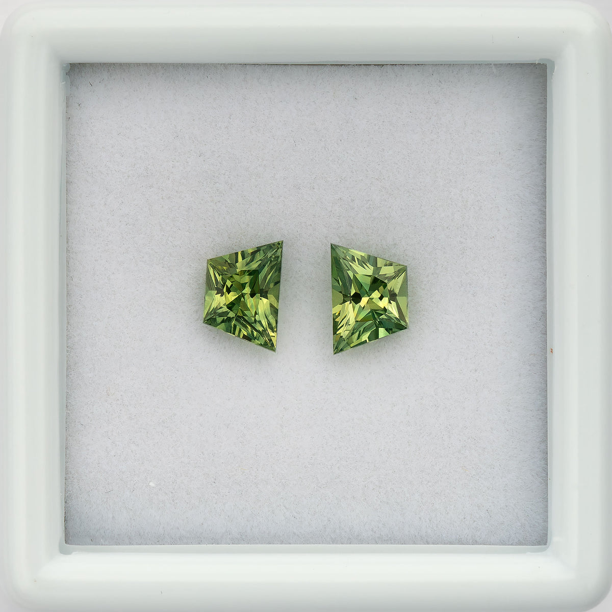 Natural sapphire pair SAP-TPZD-0080CT exact item view 12