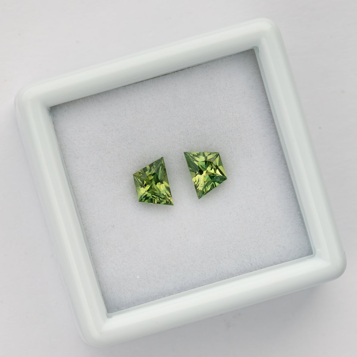Natural sapphire pair SAP-TPZD-0080CT exact item view 13