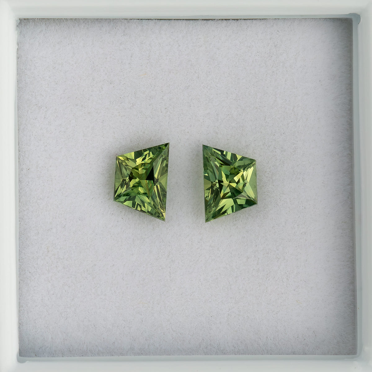 Natural sapphire pair SAP-TPZD-0080CT exact item view 6