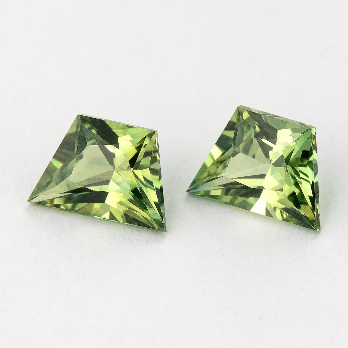Natural sapphire pair SAP-TPZD-0080CT exact item view 4