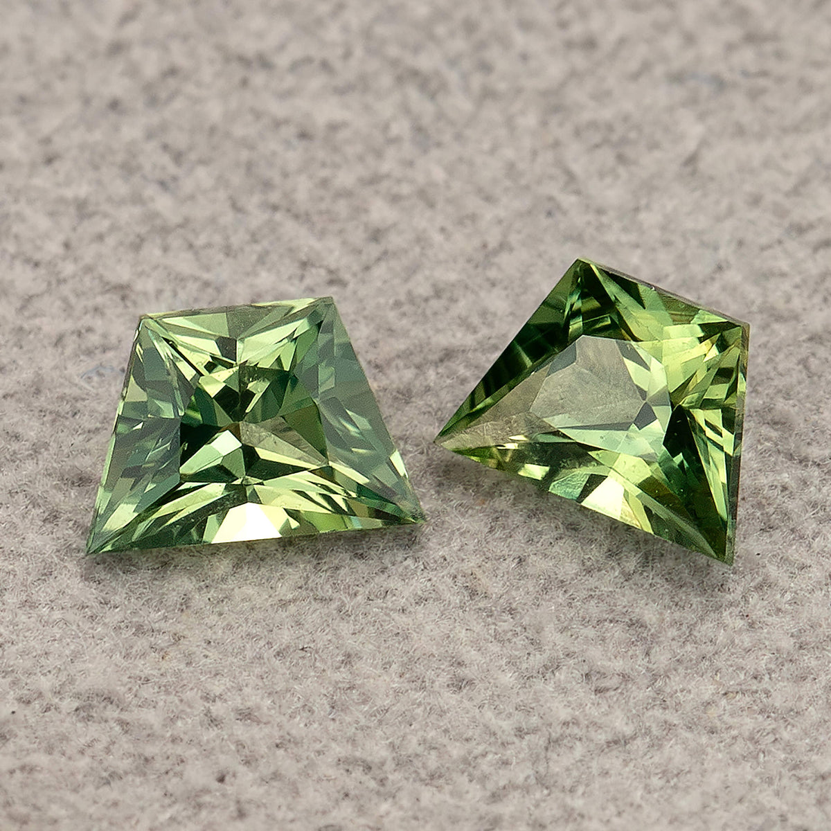 Natural sapphire pair SAP-TPZD-0080CT exact item view 10