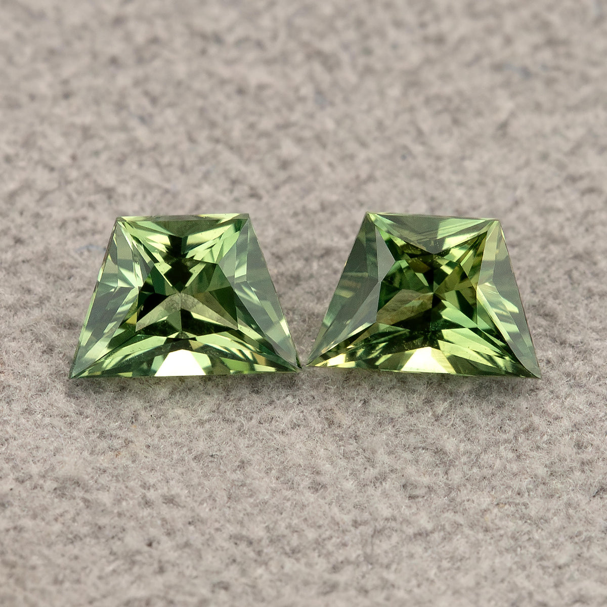 Natural sapphire pair SAP-TPZD-0080CT exact item view 11