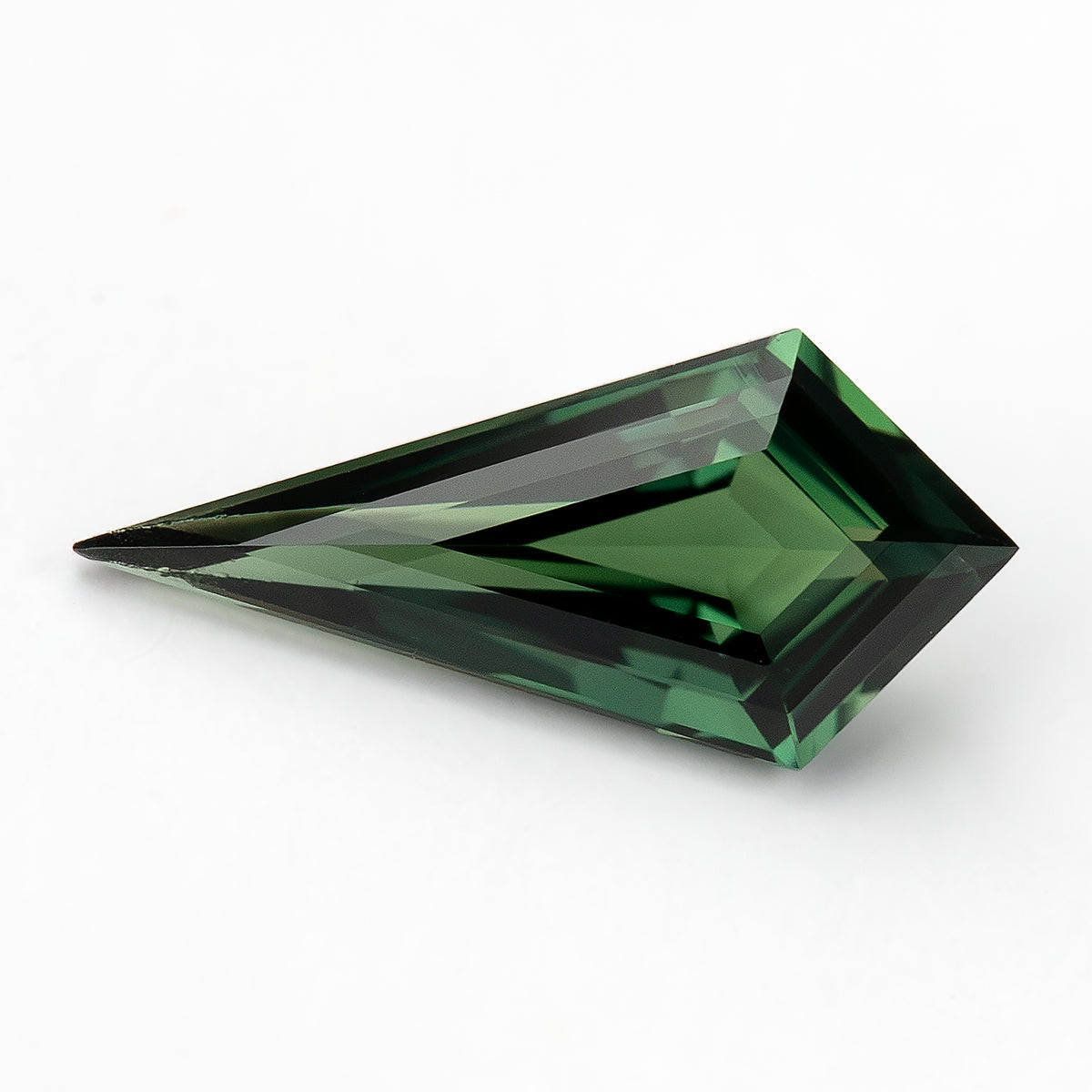 0.47 ct natural green lozenge sapphire, stone view 1, SKU BNS164