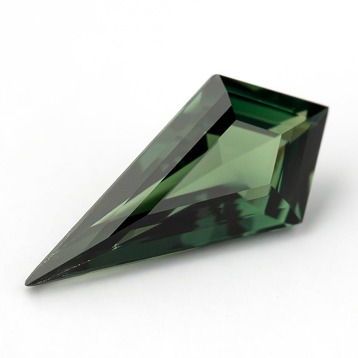 0.47 ct natural green lozenge sapphire, stone view 4, SKU BNS164