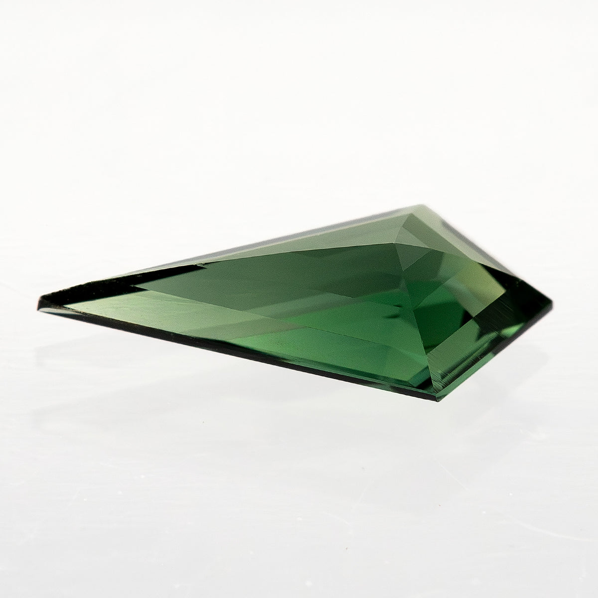 0.47 ct natural green lozenge sapphire, stone view 6, SKU BNS164