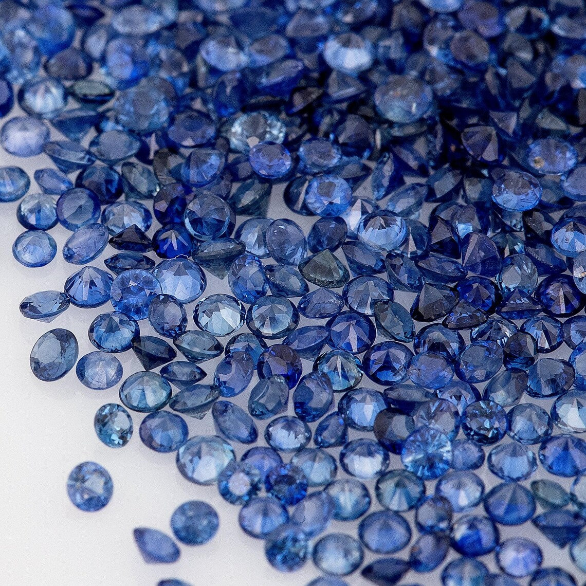 1ct of selected size from 1.50mm to 2.20mm Natural Blue Sapphire Round Diamond Cut