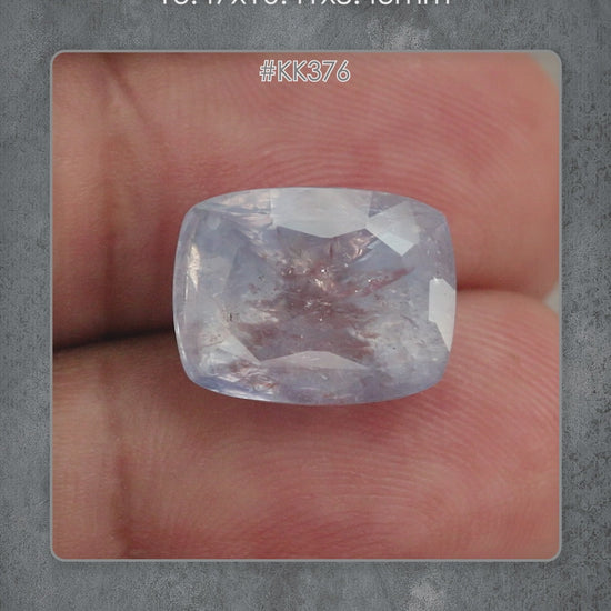 Natural sapphire KK376 natural daylight video 2