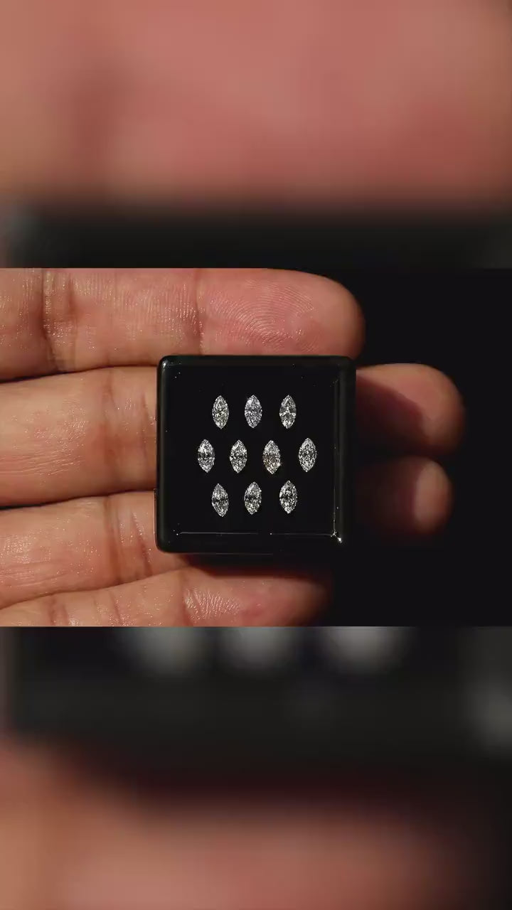 Video showing representative 4 x 2 mm natural marquise diamonds and their reflections in motion.
