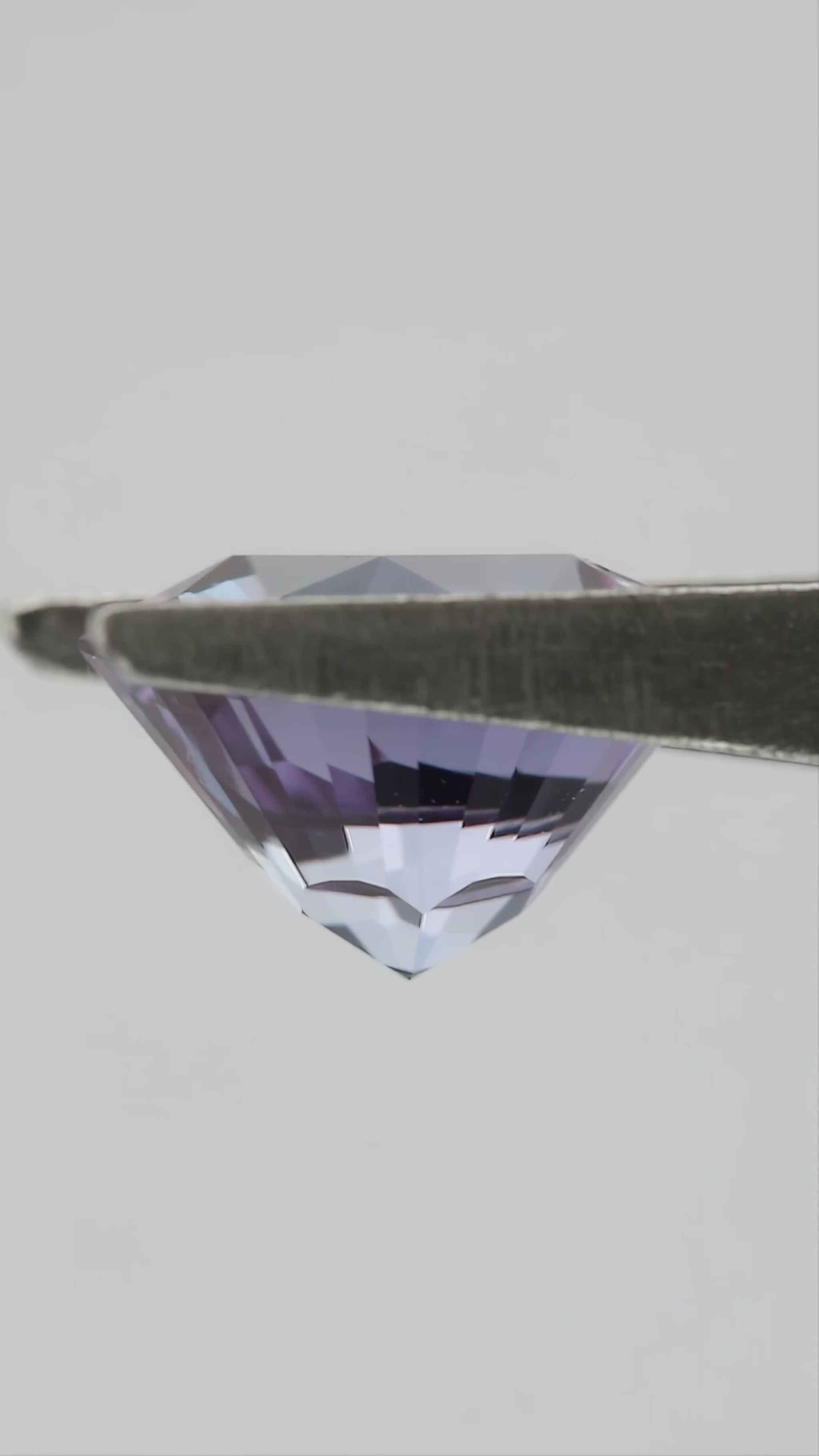 8 mm Sakura Cut Lab-Grown Color-Change Sapphire, GFCO Report, movement video 2 showing the loose stone's faceting and color response.