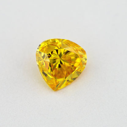 Movement video showing the exact yellow diamond from changing angles.