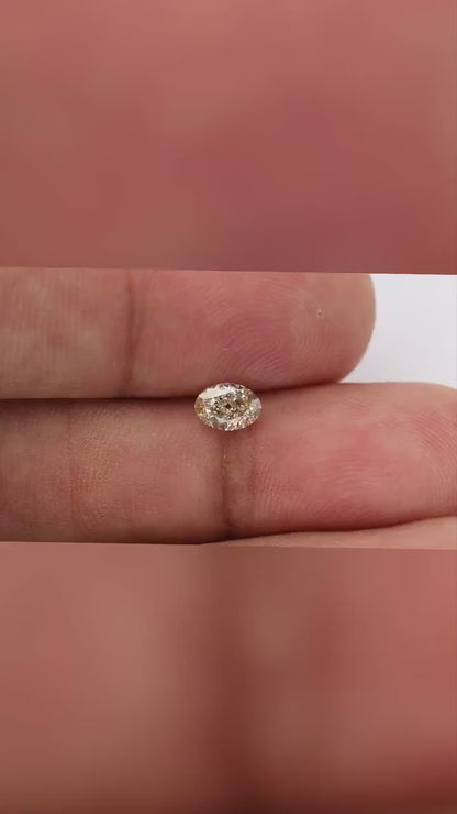 Natural diamond BF082 natural daylight video 3