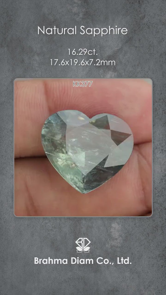 Natural sapphire KK377 natural daylight video 2