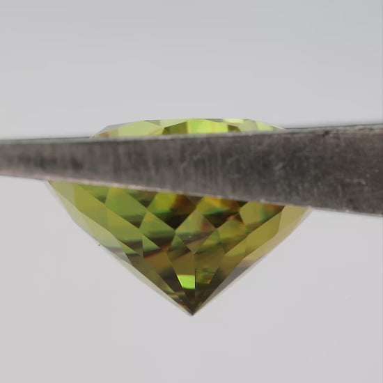 SL422 Green Yellow Natural Sphene rotation and scale video