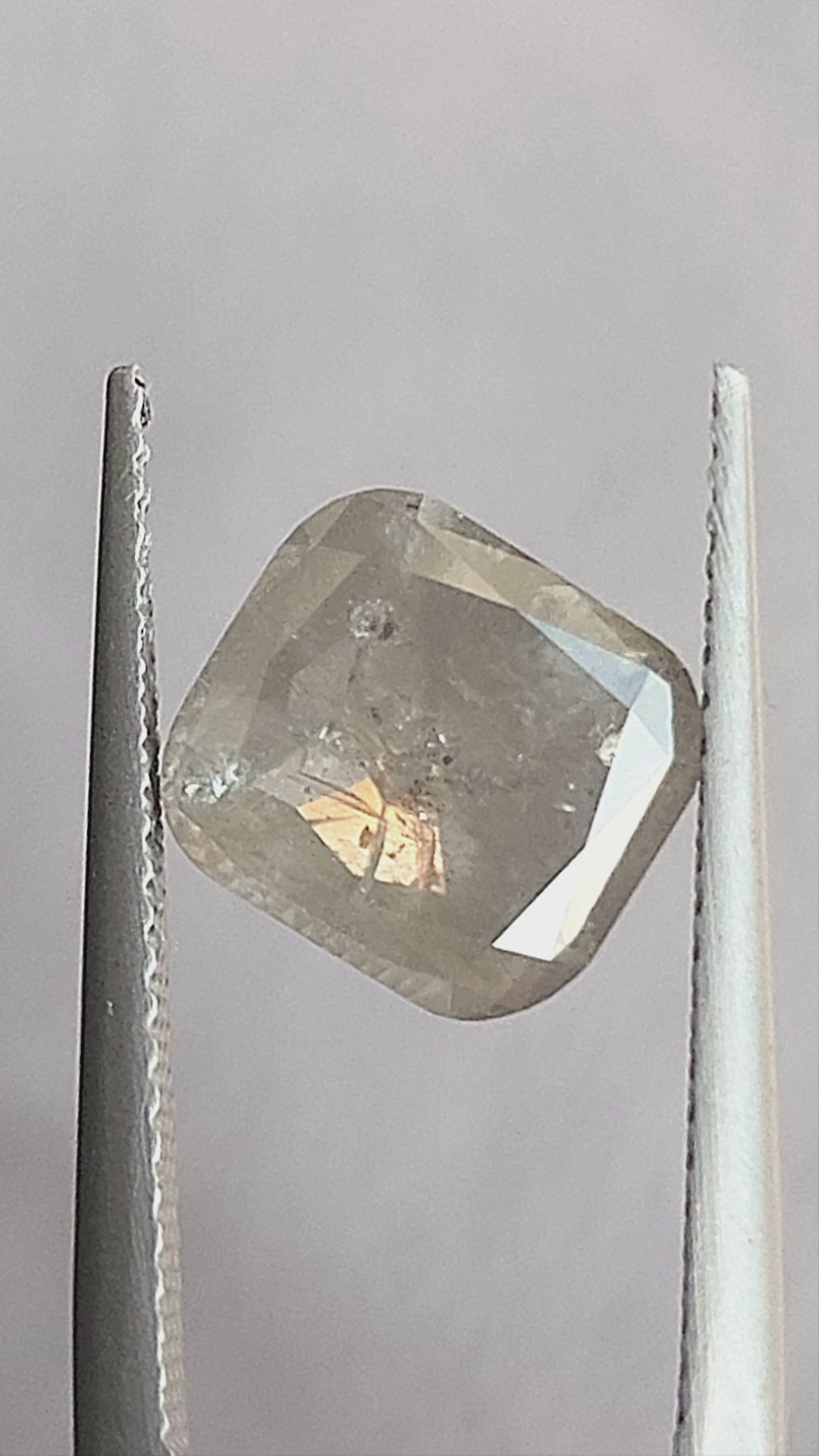BS0034 Salt and Pepper Natural Diamond rotation and scale video
