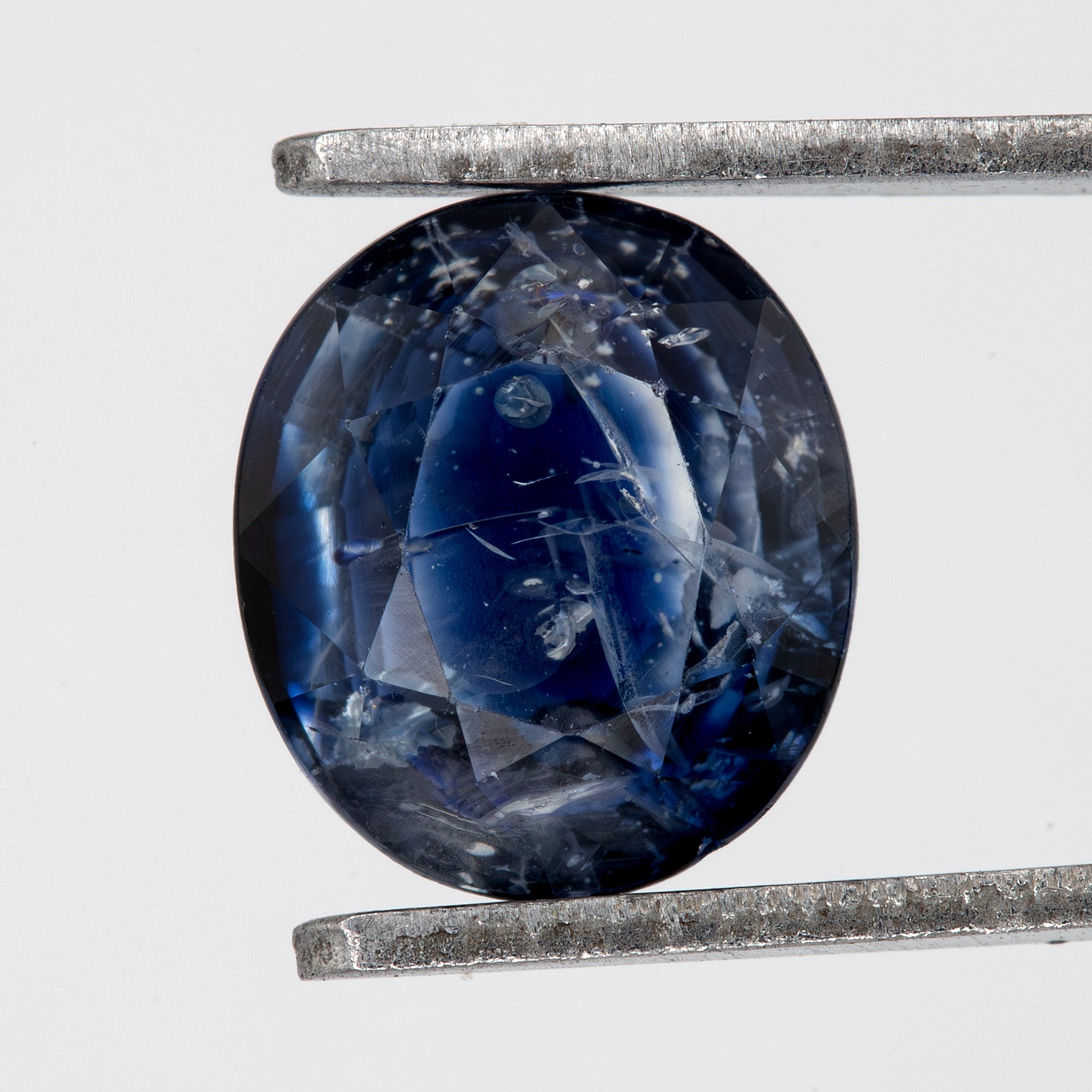 Movement video showing the exact blue sapphire from changing angles.